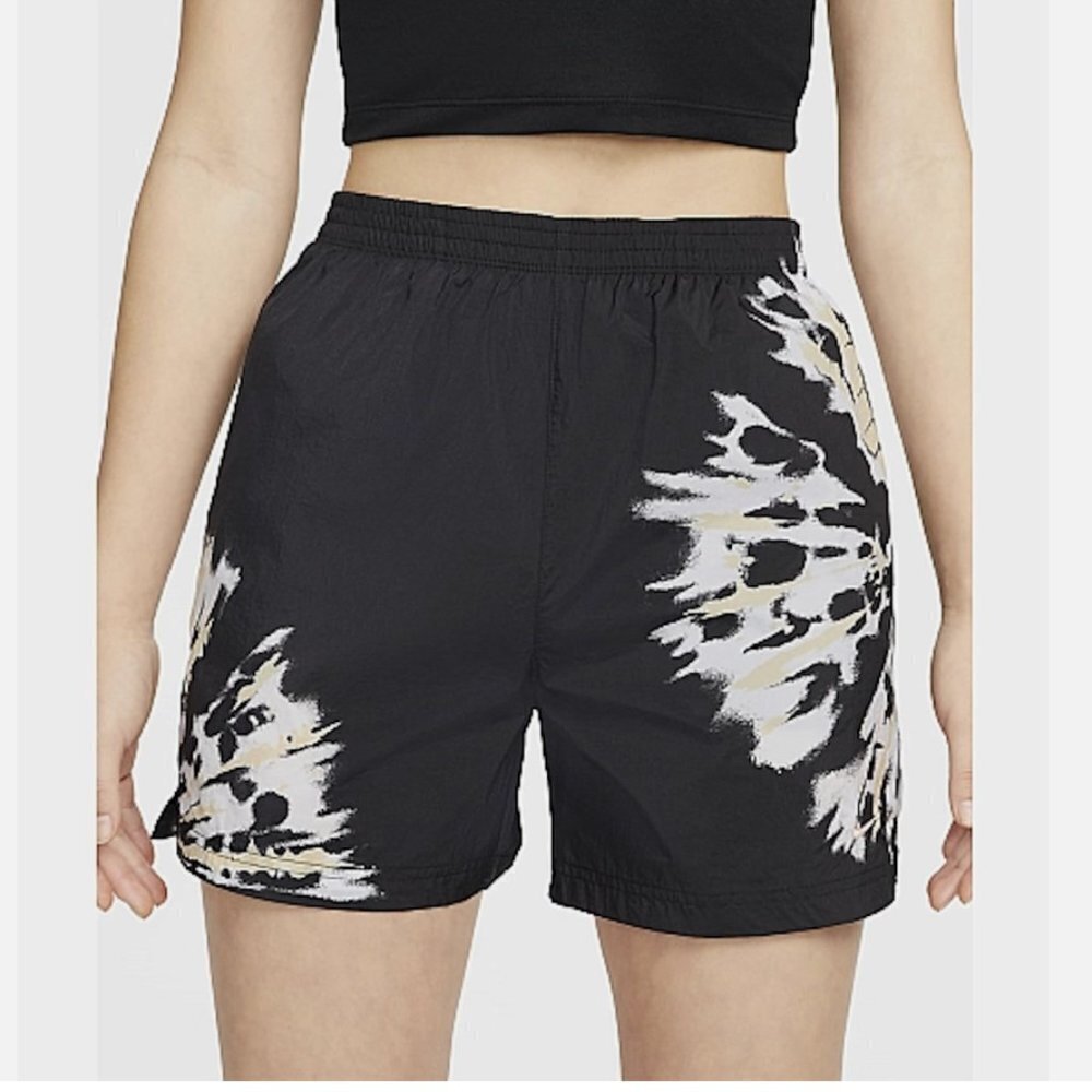 Nike Woven Shorts w/ Pockets Size Small EUC